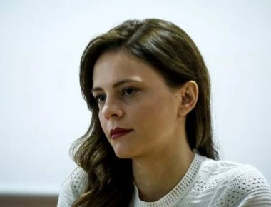 Την επέκταση τεσσάρων κλαδικών συλλογικών συμβάσεων υπογράφει η Αχτσιόγλου